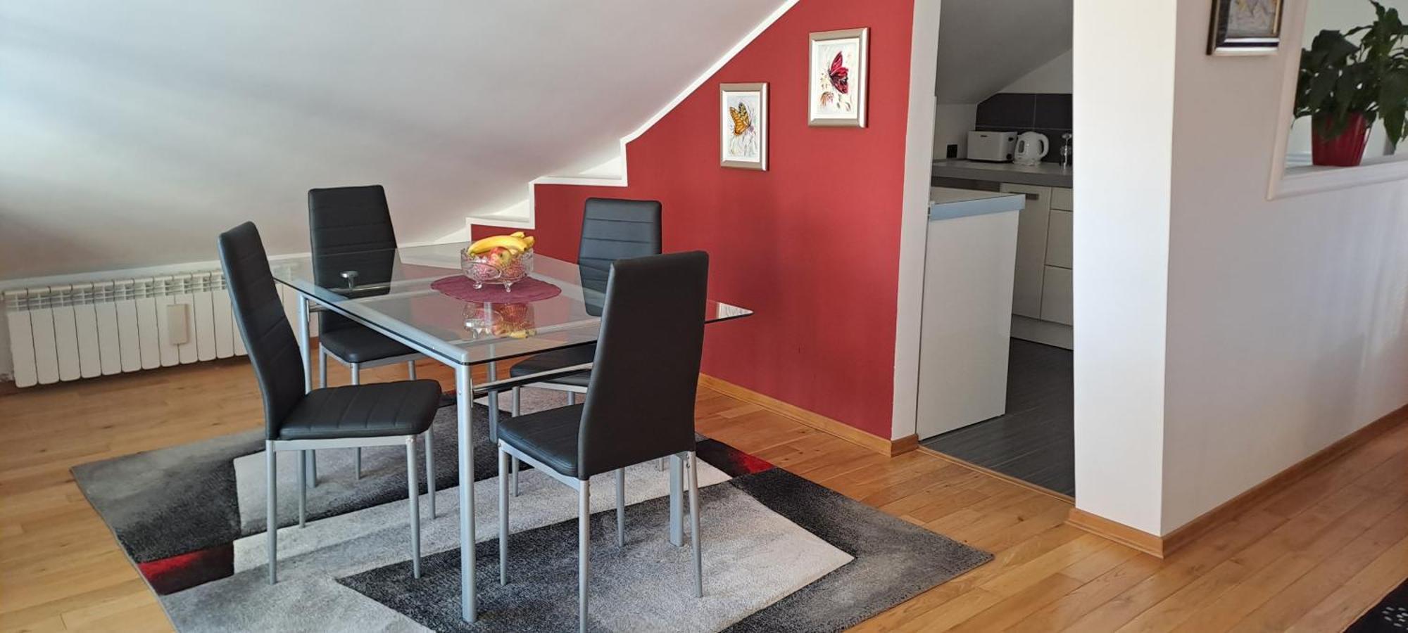 Apartments Laura セニ エクステリア 写真